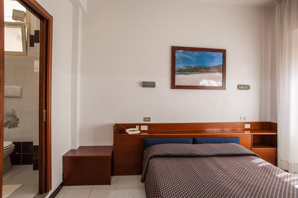 Hotel La Terrazza Cagliari Værelse billede