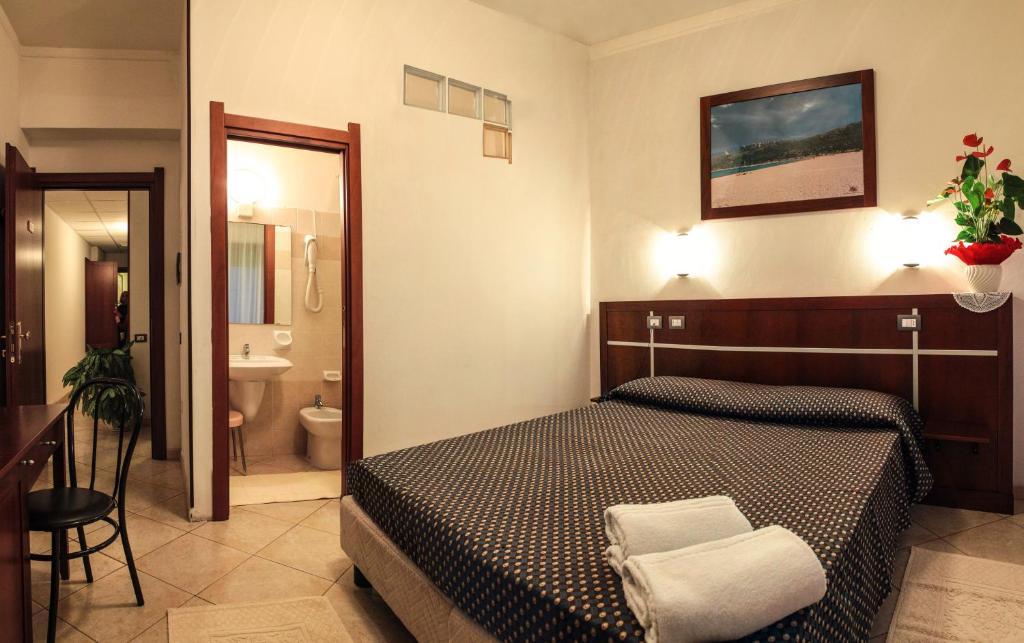 Hotel La Terrazza Cagliari Værelse billede