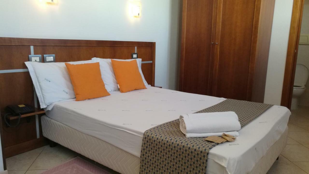 Hotel La Terrazza Cagliari Eksteriør billede